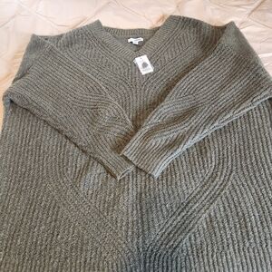 Sonoma Women's Sweater in Olive Green